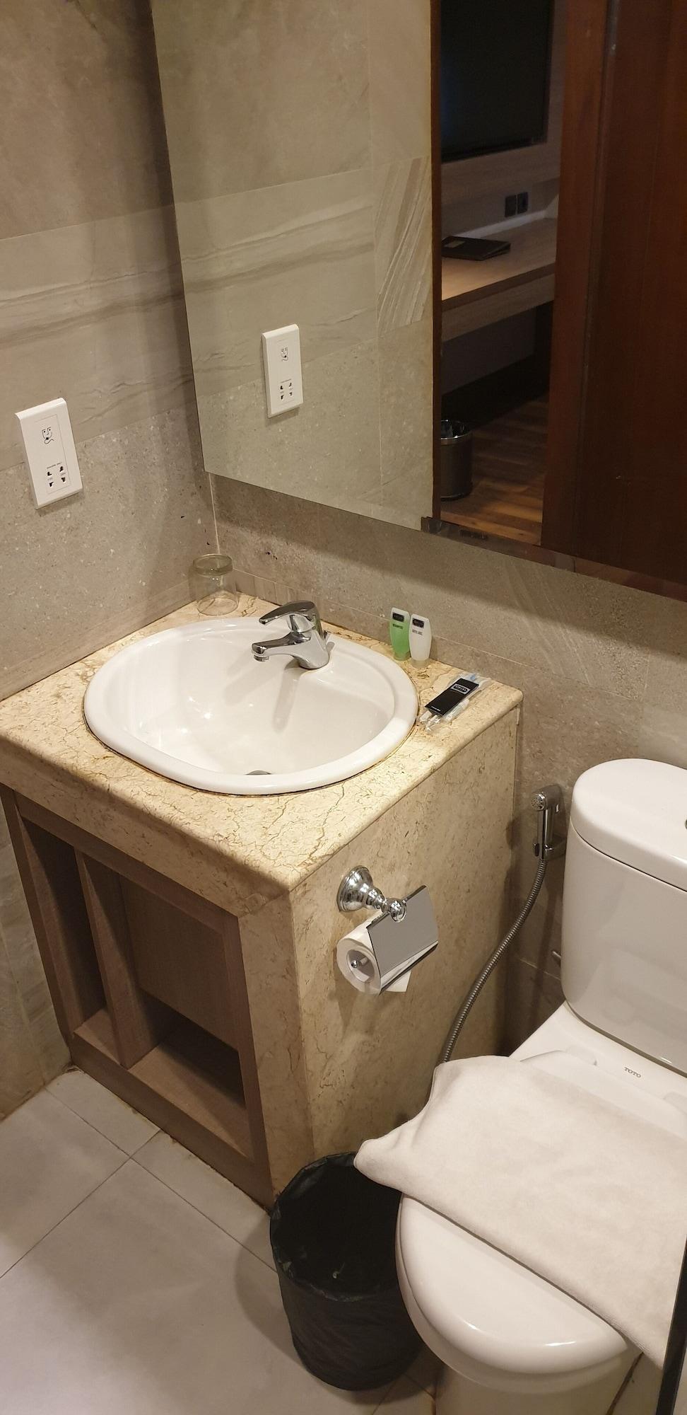 Rivoli Hotel Джакарта Экстерьер фото