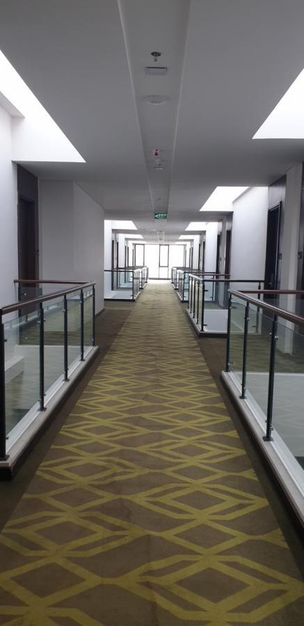 Rivoli Hotel Джакарта Экстерьер фото